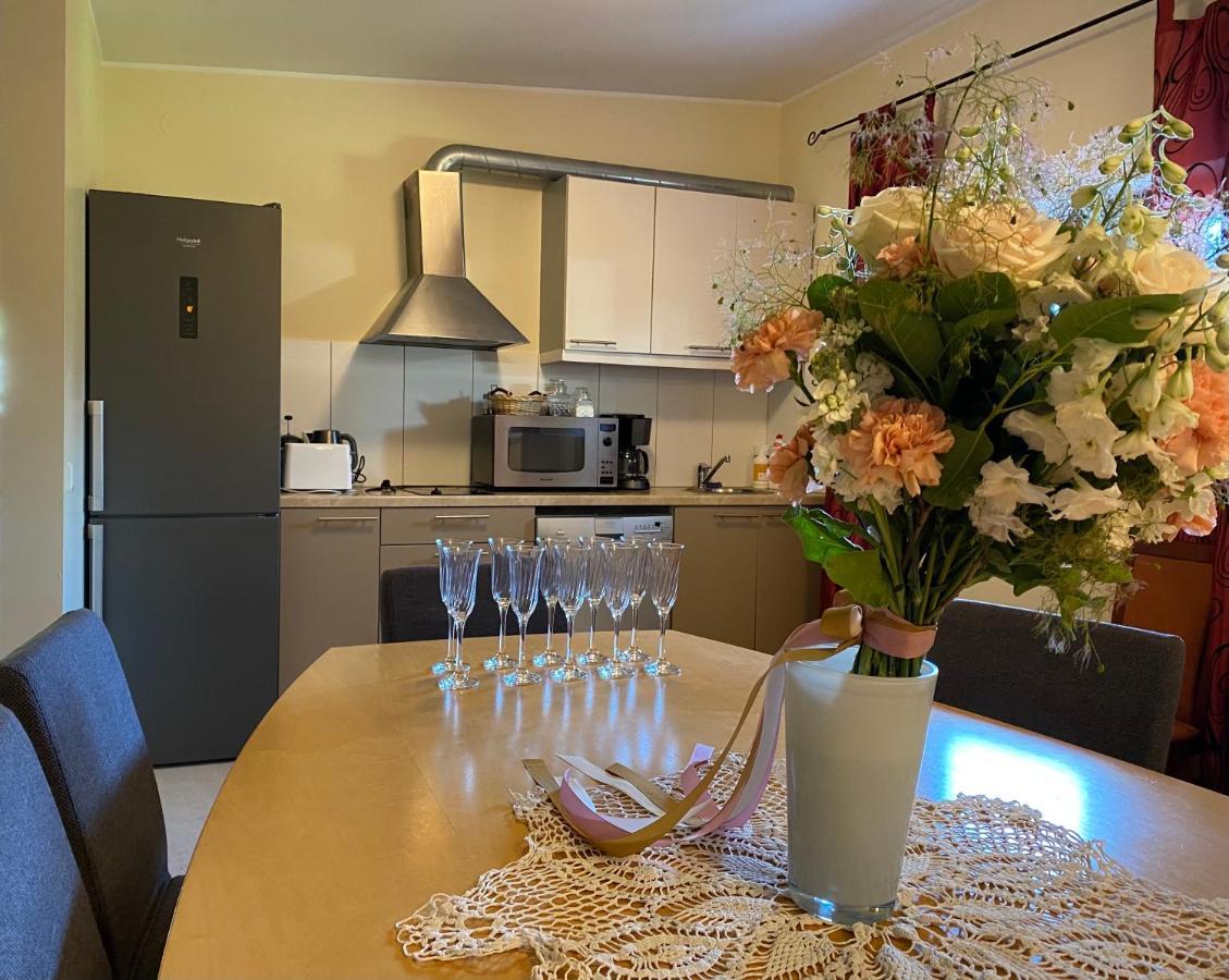 Villa Meri Apartments Pärnu Buitenkant foto