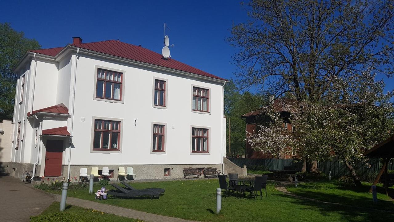 Villa Meri Apartments Pärnu Buitenkant foto