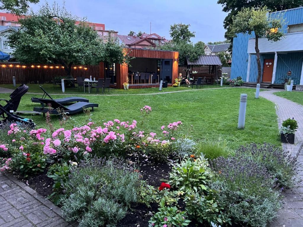 Villa Meri Apartments Pärnu Buitenkant foto
