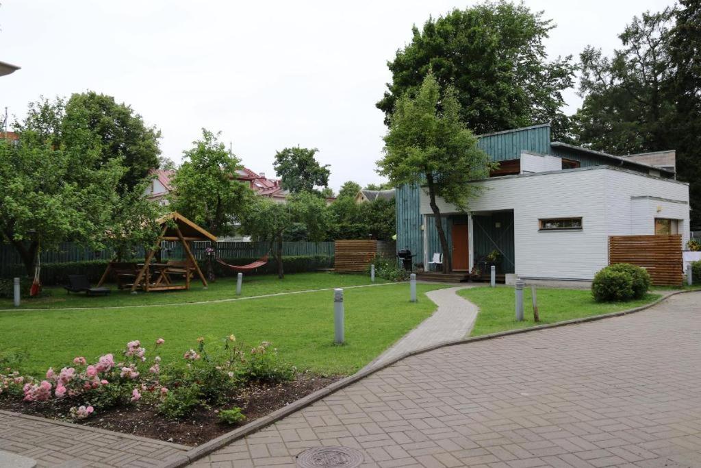 Villa Meri Apartments Pärnu Buitenkant foto