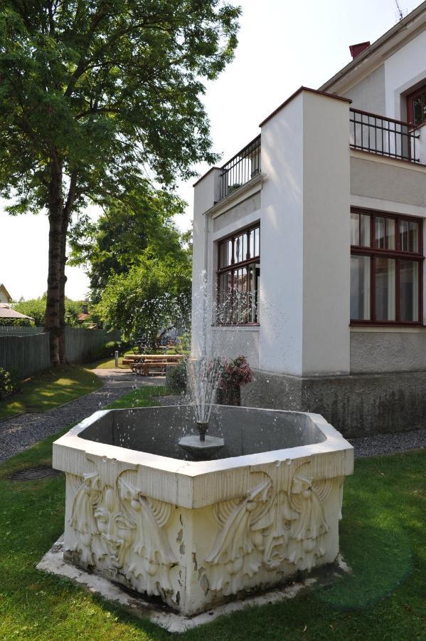 Villa Meri Apartments Pärnu Buitenkant foto