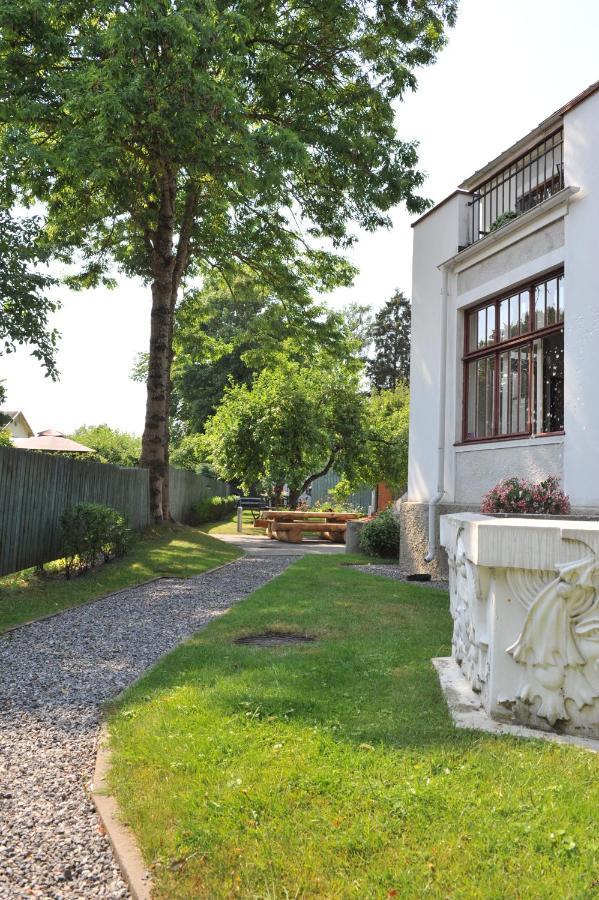 Villa Meri Apartments Pärnu Buitenkant foto